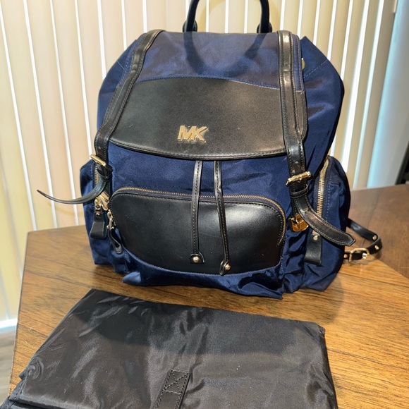 Michael Kors Beacon Navy & Black Diaper Bag W/ Changing Mat, Backpack - Picture 1 of 12